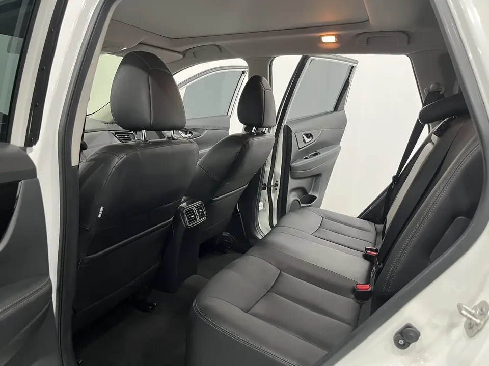 Nissan X-Trail Qijun 2022 X-Trail 2022 2.0L 2WD Intelligent Link Premium Edition 2023 — thumbnail 3
