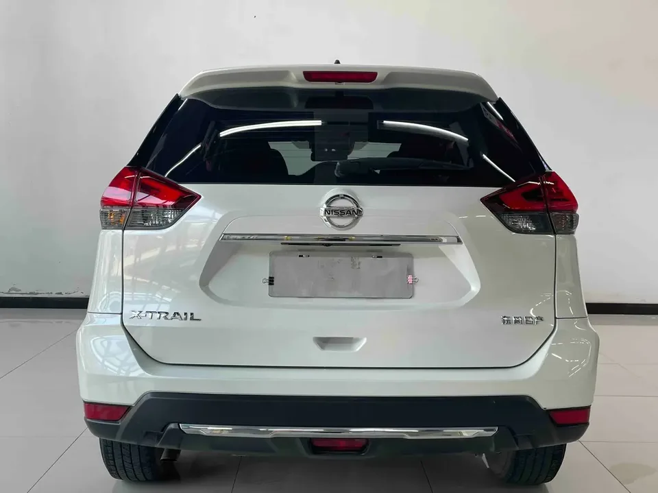 Nissan X-Trail Qijun 2023 Classic Edition 2.0L 2WD Intelligent Link Premium Edition 2024 — миниатюра 2
