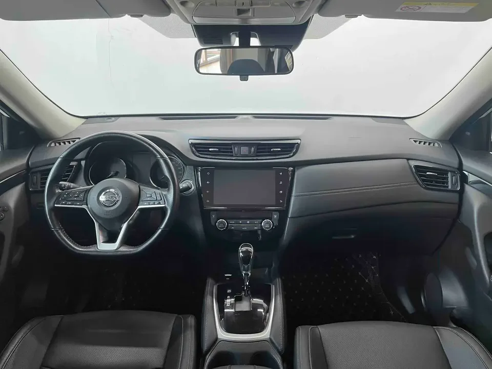 Nissan X-Trail Qijun 2023 Classic Edition 2.0L 2WD Intelligent Link Premium Edition 2024 — миниатюра 5