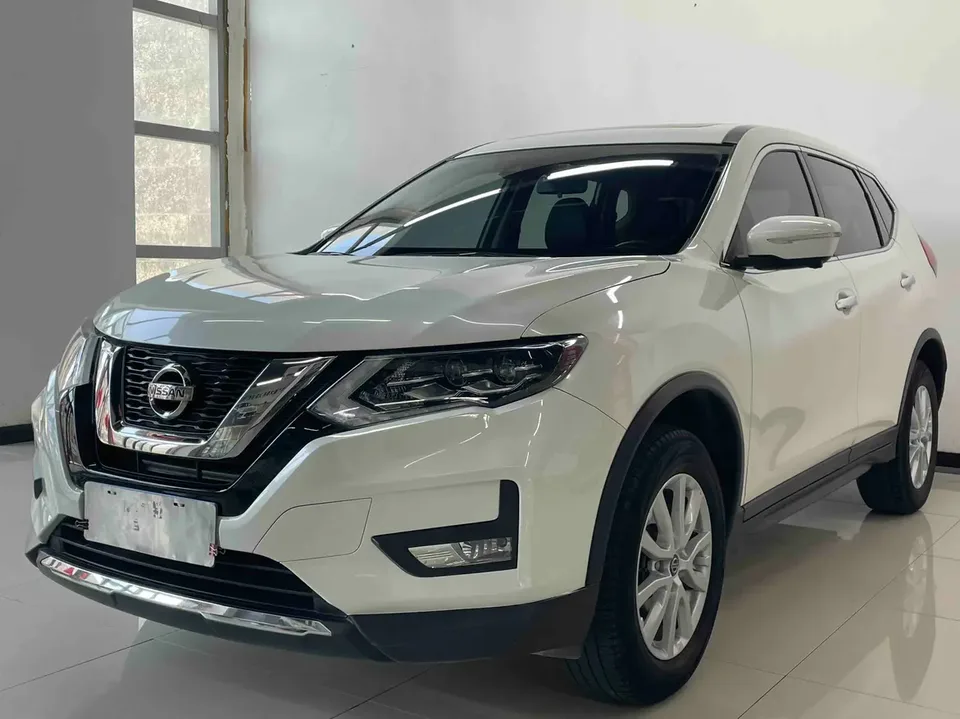 Nissan X-Trail Qijun 2023 Classic Edition 2.0L 2WD Intelligent Link Premium Edition 2024 — фото 1, купить с доставкой в Москву