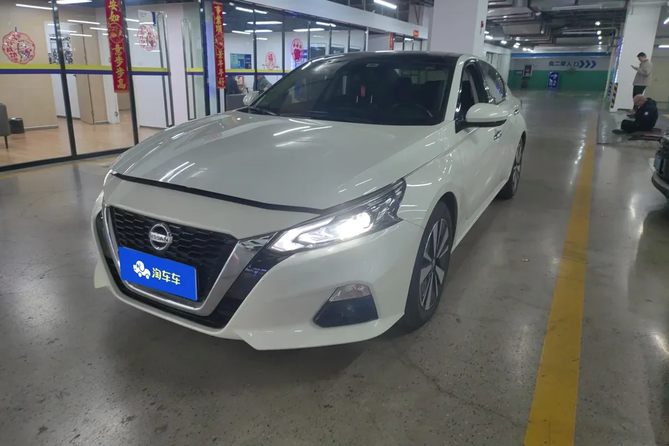 Nissan Altima Teana 2021 Teana 2021 2.0L XL Comfort Edition 2022 — photo 1, buy with delivery to Moscow