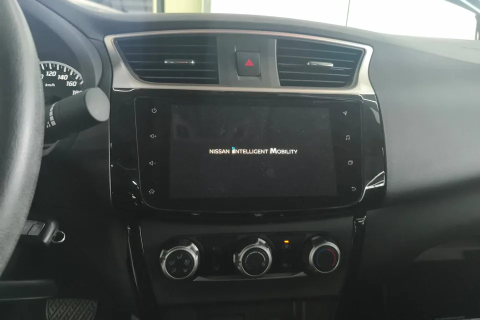 Nissan Sylphy Sylphy 2022 Sylphy 2022 Classic 1.6 XL CVT Deluxe Edition 2023 — миниатюра 4