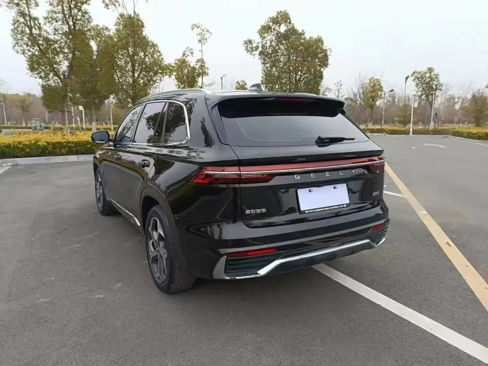 Geely Monjaro 2.0TD DCT EVO 2WD Premium Edition 2022 — миниатюра 4