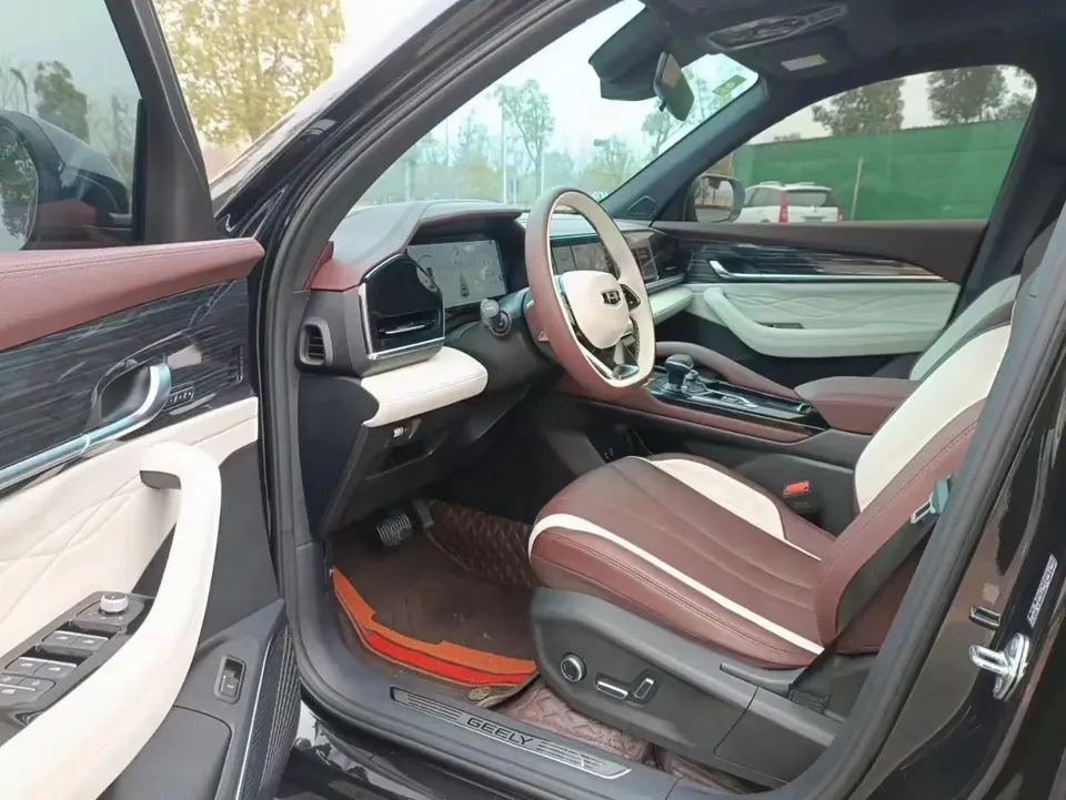 Geely Monjaro 2.0TD DCT EVO 2WD Premium Edition 2022 — миниатюра 5