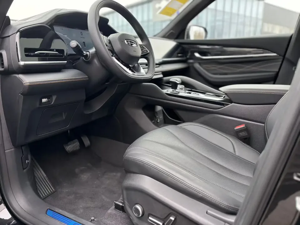 Geely Monjaro Xingyue L 2025 2.0TD DCT EVO two-wheel drive 2026 — миниатюра 5