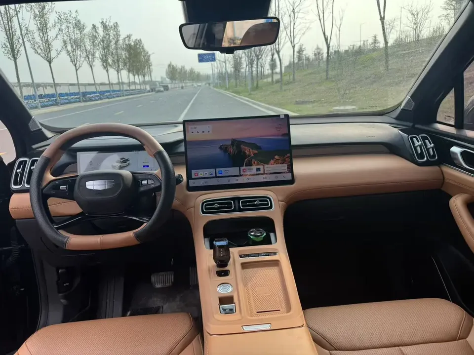Geely Atlas L fourth generation 1.5TD DCT Shanhe 2025 — миниатюра 5