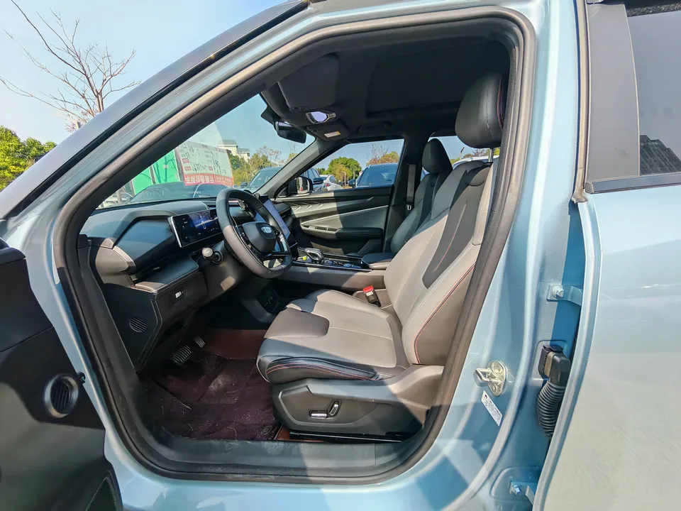 Geely Atlas Boyue Boyue COOL 1.5T Smart Link + 2023 — миниатюра 4