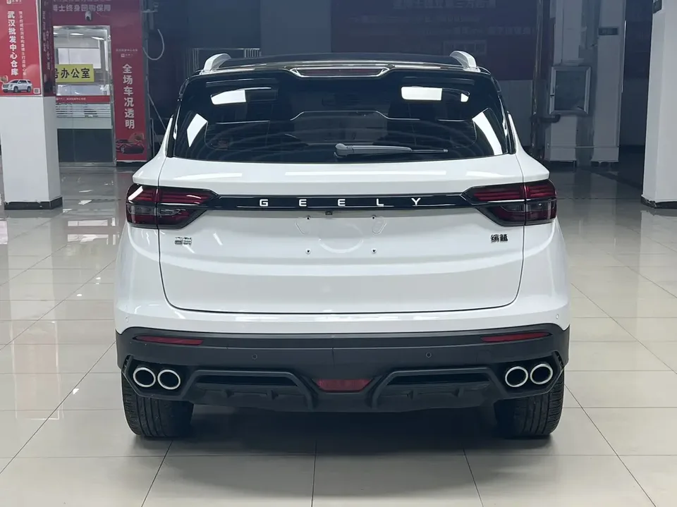 Geely Coolray SX11 240T DCT Diamond Edition 2022 — миниатюра 5
