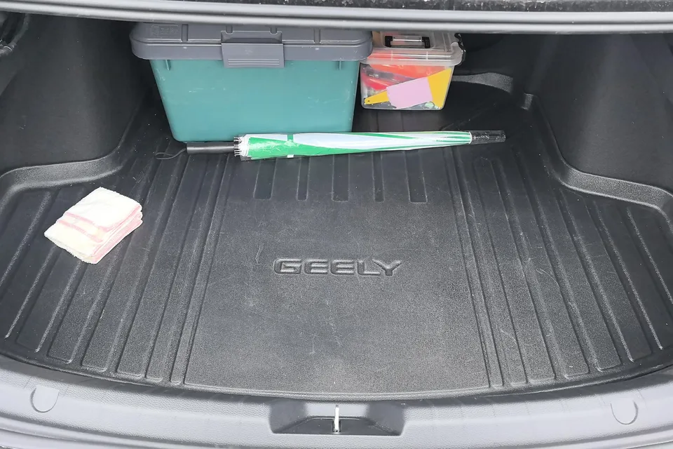 Geely Preface Xing Rui 2025 Xingrui 2025 1.5T Dongfangyao Fuyao Edition 2025 — thumbnail 5