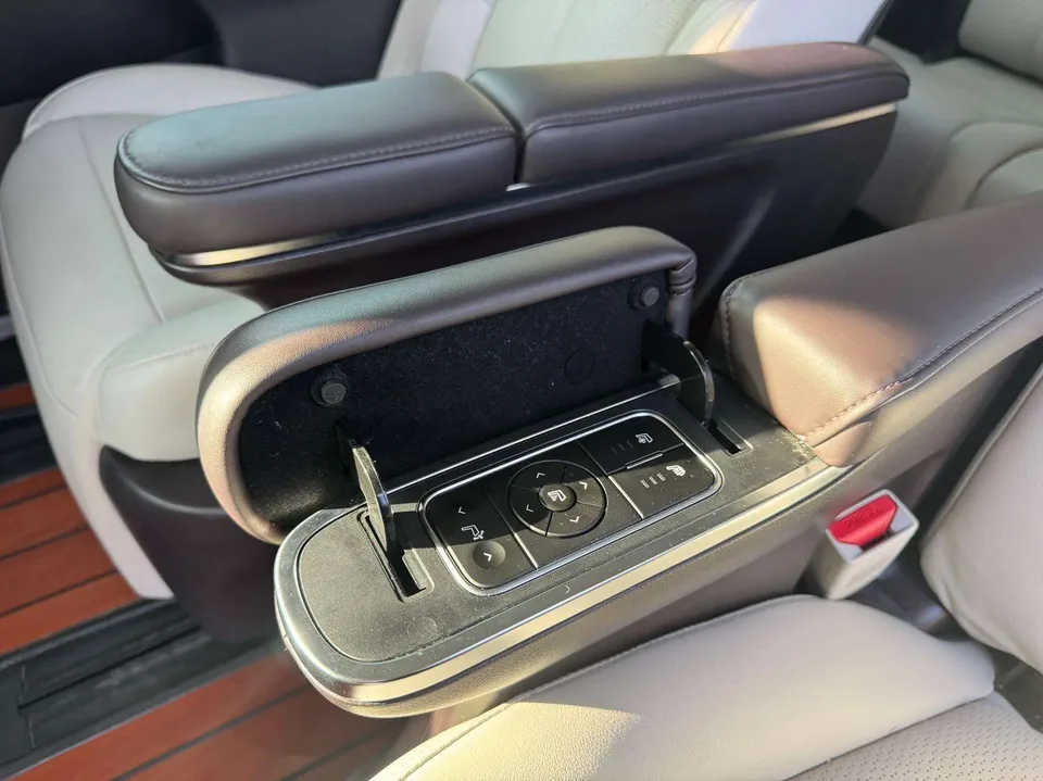 GAC Trumpchi M8 Trumpchi M8 2021 Trumpchi M8 2023 Lingxiu Series 390T Premium Edition 2022 — thumbnail 4