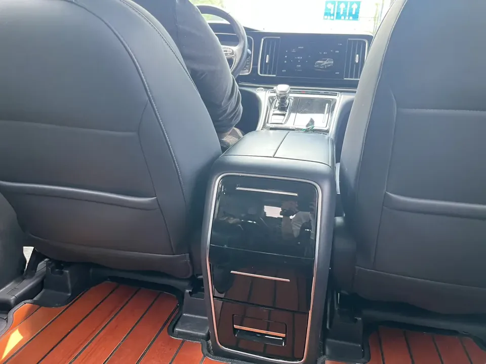 GAC Trumpchi M8 Trumpchi M8 2023 Lingxiu Series 390T Deluxe Edition 2024 — миниатюра 5