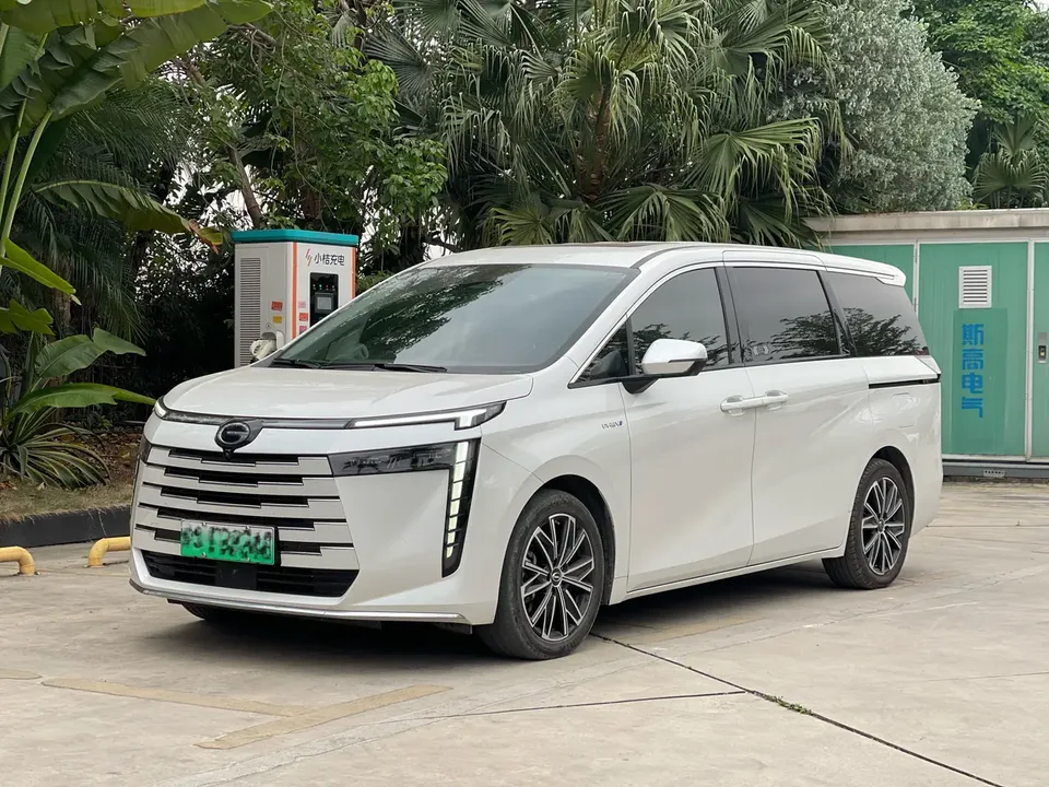 GAC Trumpchi E8 PHEV 2024