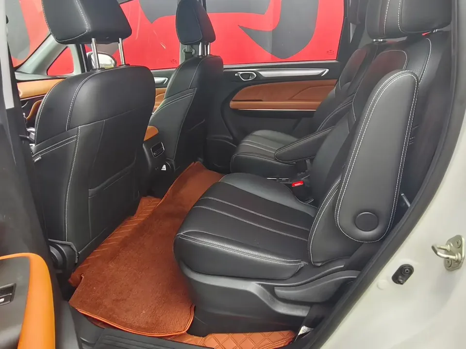 GAC Trumpchi M6 Trumpchi M6 2021 270T automatic elite version 7 seats 2023 — миниатюра 3