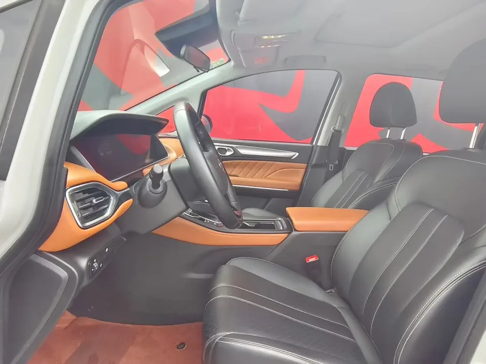 GAC Trumpchi M6 Trumpchi M6 2021 270T automatic elite version 7 seats 2023 — миниатюра 5