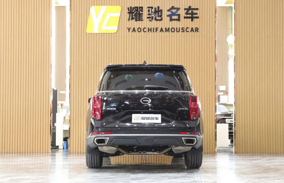 GAC Trumpchi GS8 Trumpchi GS8 2024 Pilot Series 2.0TGDI 2WD Luxury Connected Edition 2024 — миниатюра 2