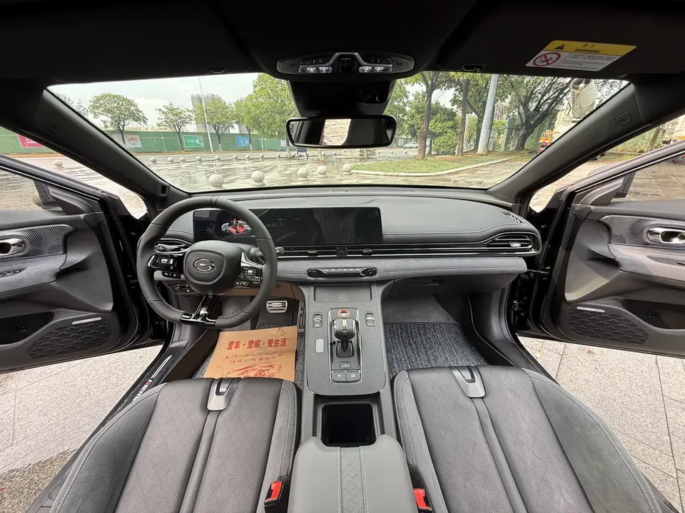 GAC Trumpchi Shadow Leopard 400T Automatic R Max Edition 2023 — миниатюра 5
