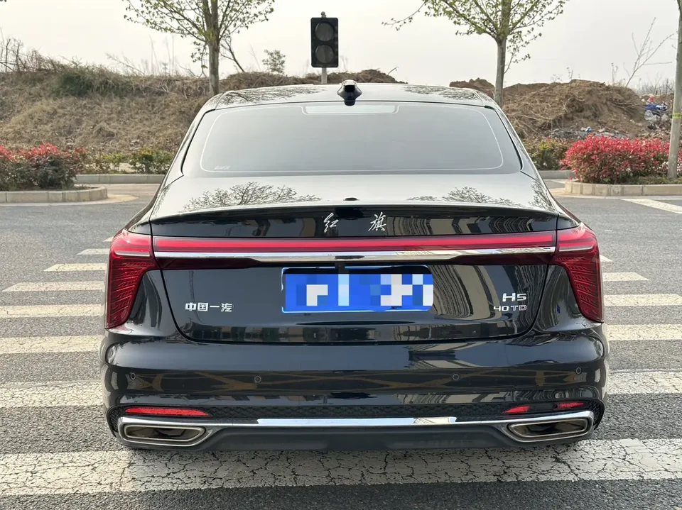 Hongqi H5 Hongqi H5 2025 2.0T Automatic Flagship 500,000 Commemorative Edition 2025 — миниатюра 2