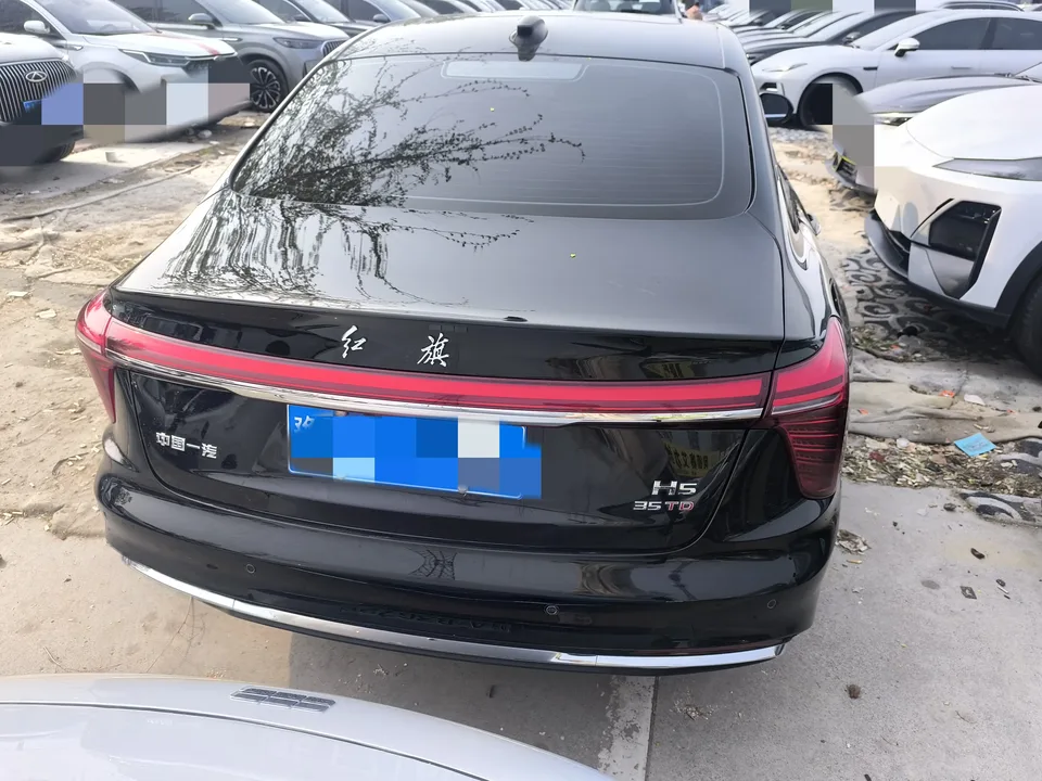 Hongqi H5 Hongqi H5 2024 1.5T DCT Zhilian Qiyue Edition 2024 — миниатюра 2