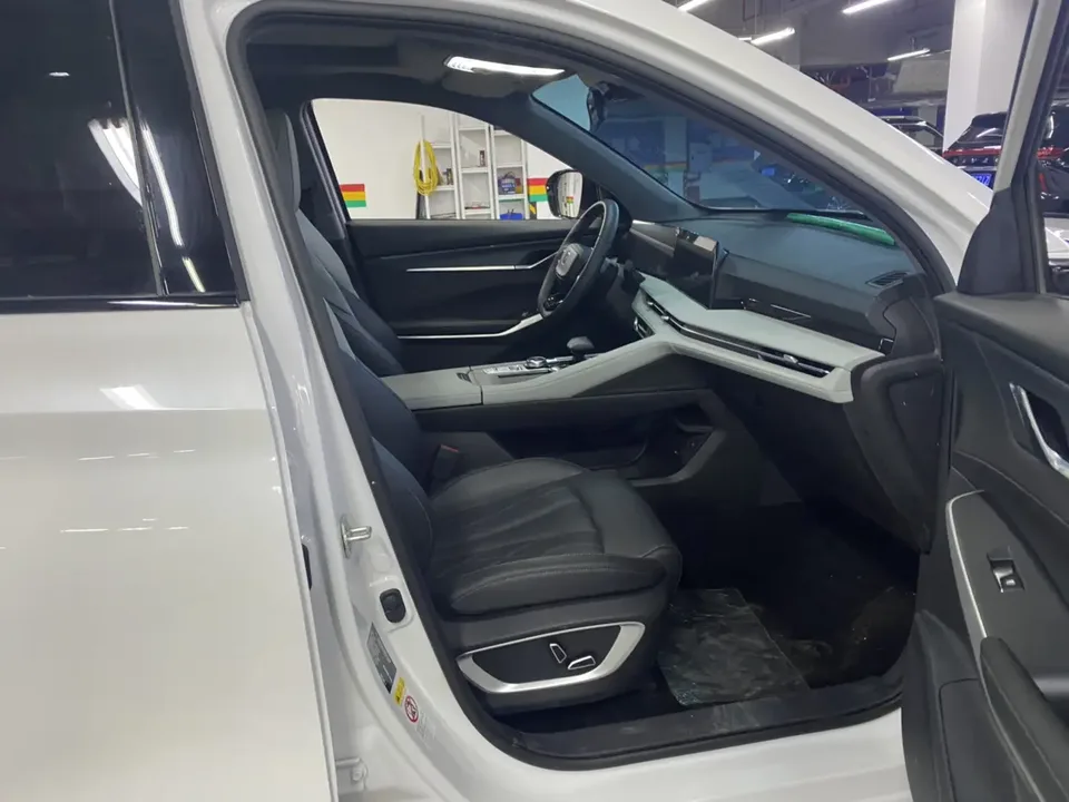 Changan CS75PLUS third generation champion version 1.5T automatic intelligent driving dynamic navigation model 2024 — миниатюра 3