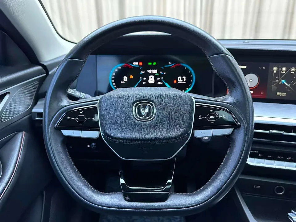 Changan CS35 Plus Enjoy Edition Blue Whale NE 1.4T DCT Luxury Edition 2023 — миниатюра 4