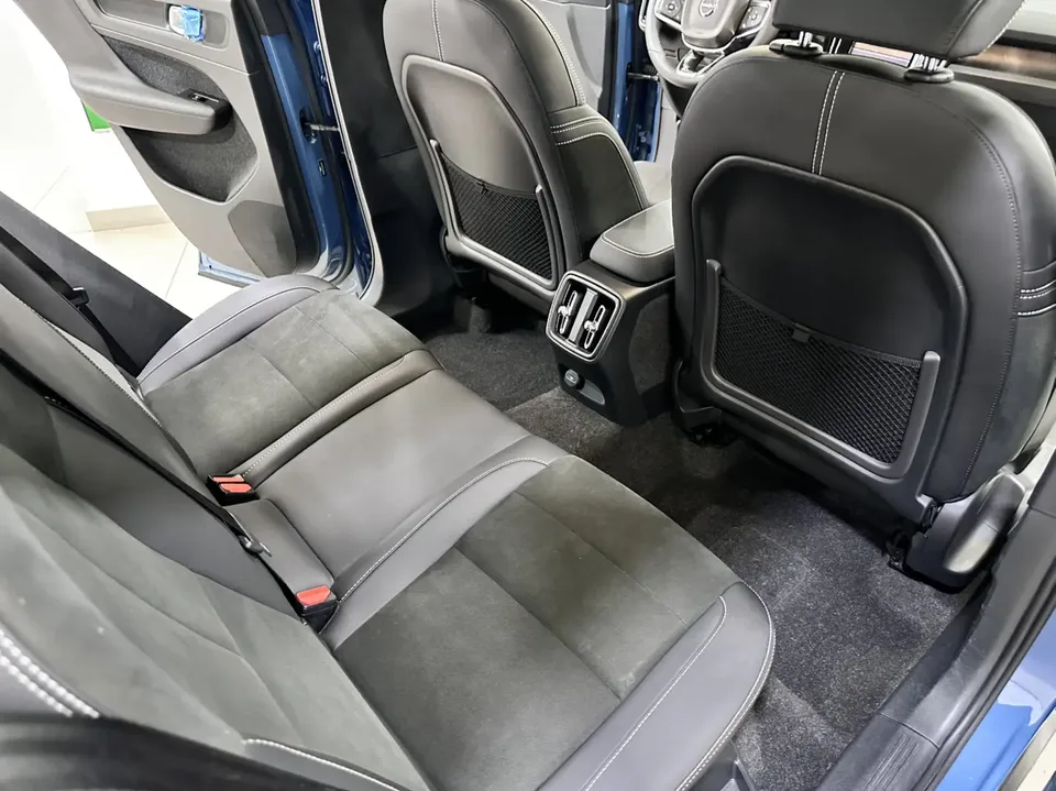 Volvo XC40 EV Volvo XC40 EV 2023 Long Range Edition 2023 — миниатюра 5
