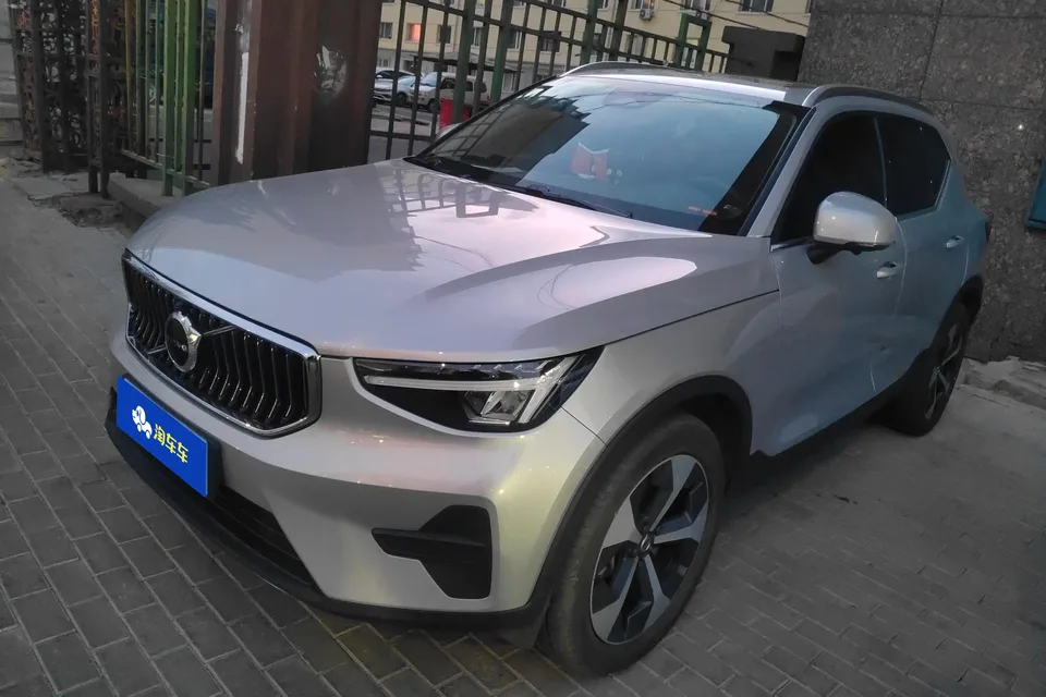 Volvo XC40 2023