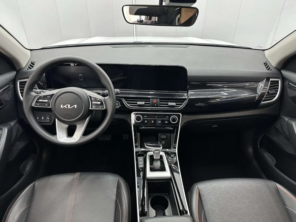 Kia Seltos CYLTUS 1.5L IVT Luxury Edition 2023 — миниатюра 4