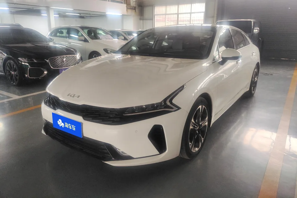 Kia K5 2023