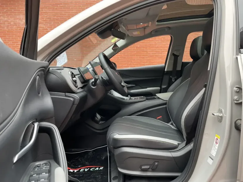 BYD Sea Lion 05DM Intelligent Driving Edition DM-i 115KM Flagship Model 2025 — миниатюра 3
