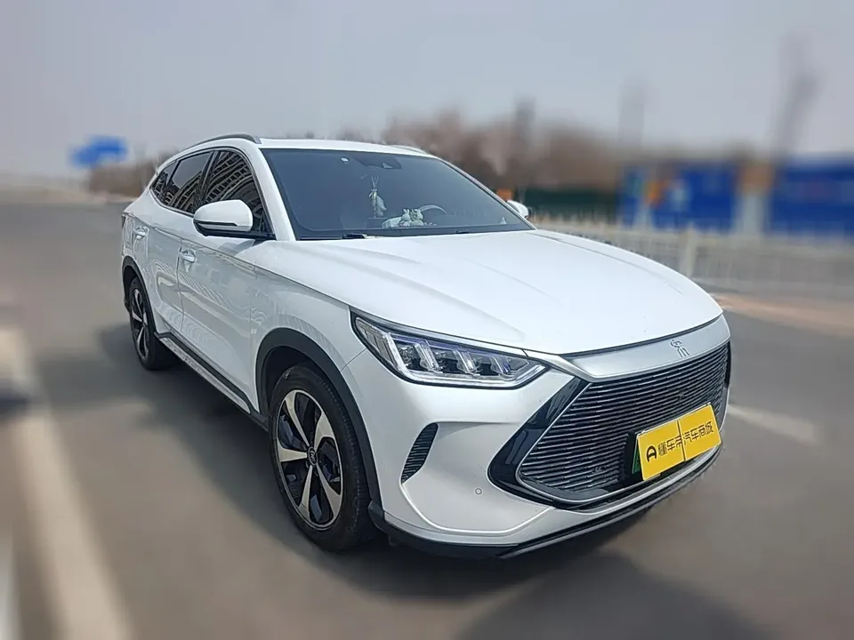 BYD Song PLUS DM DM-i 110KM 2WD Flagship PLUS 2022 — миниатюра 3