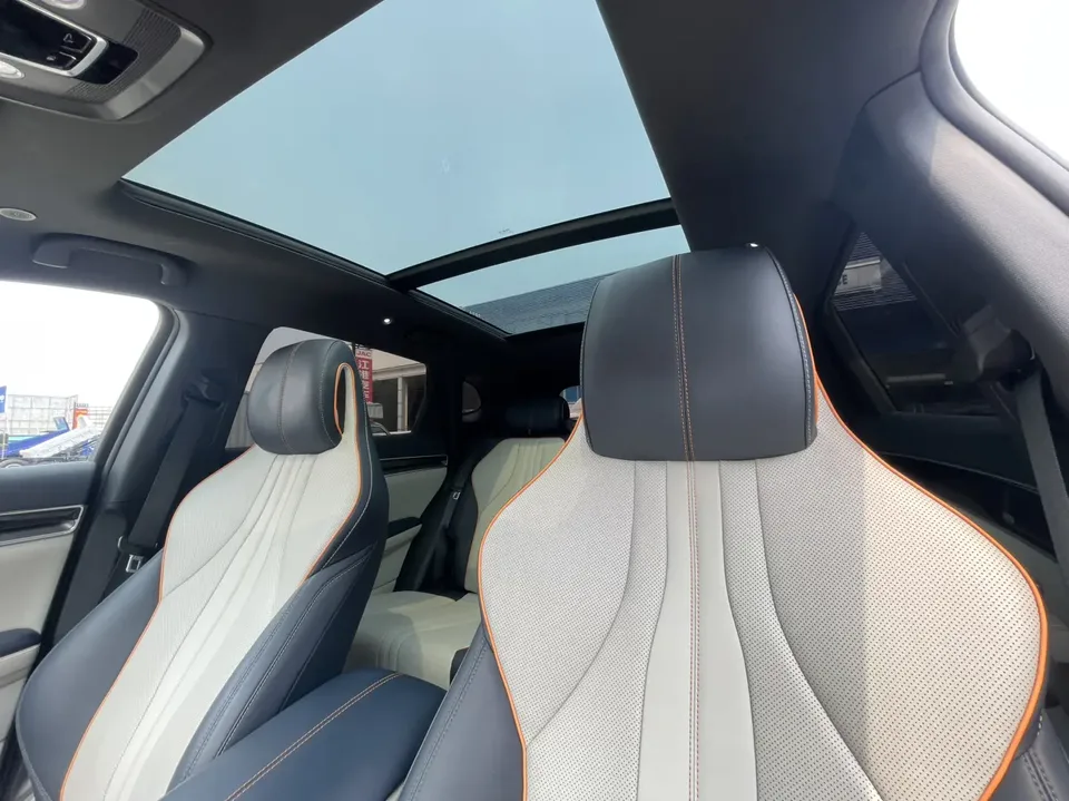 BYD Song PLUS DM DM-i 110KM 2WD Flagship PLUS 2022 — миниатюра 3