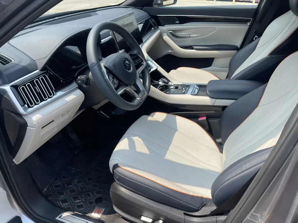 BYD Song PLUS DM DM-i 110KM 2WD Flagship PLUS 2022 — миниатюра 5