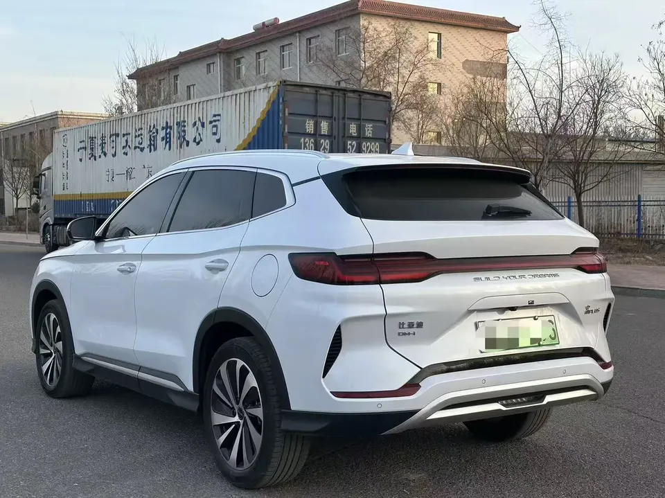 BYD Song PLUS DM DM-i Honor Edition 110KM Flagship PLUS 2024 — миниатюра 4