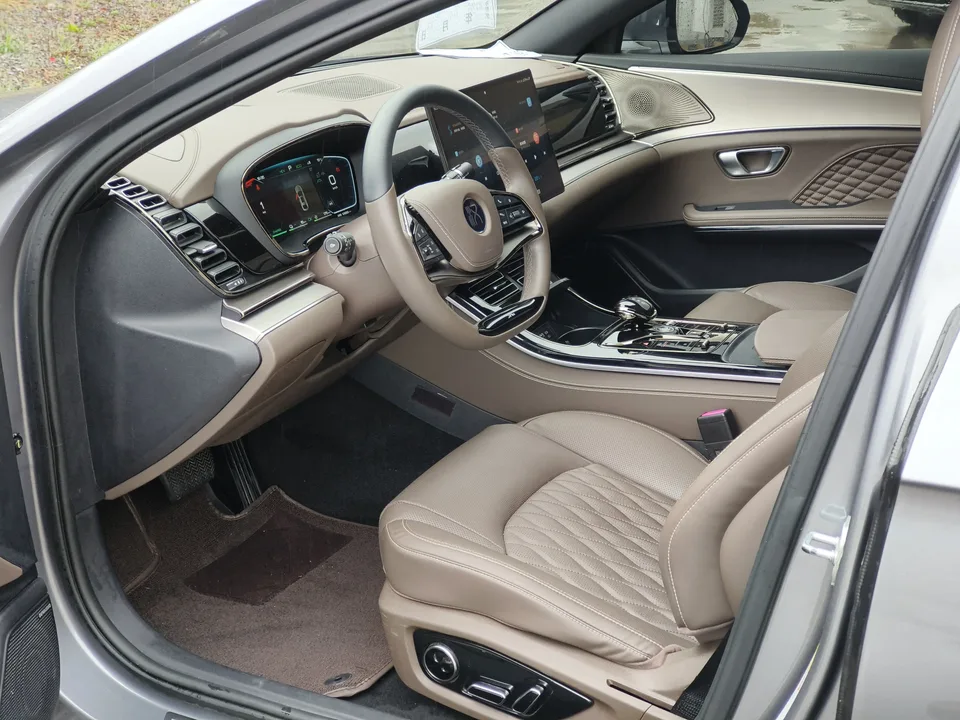 BYD Han DM DM-i 121KM Premium Edition 2022 — миниатюра 5