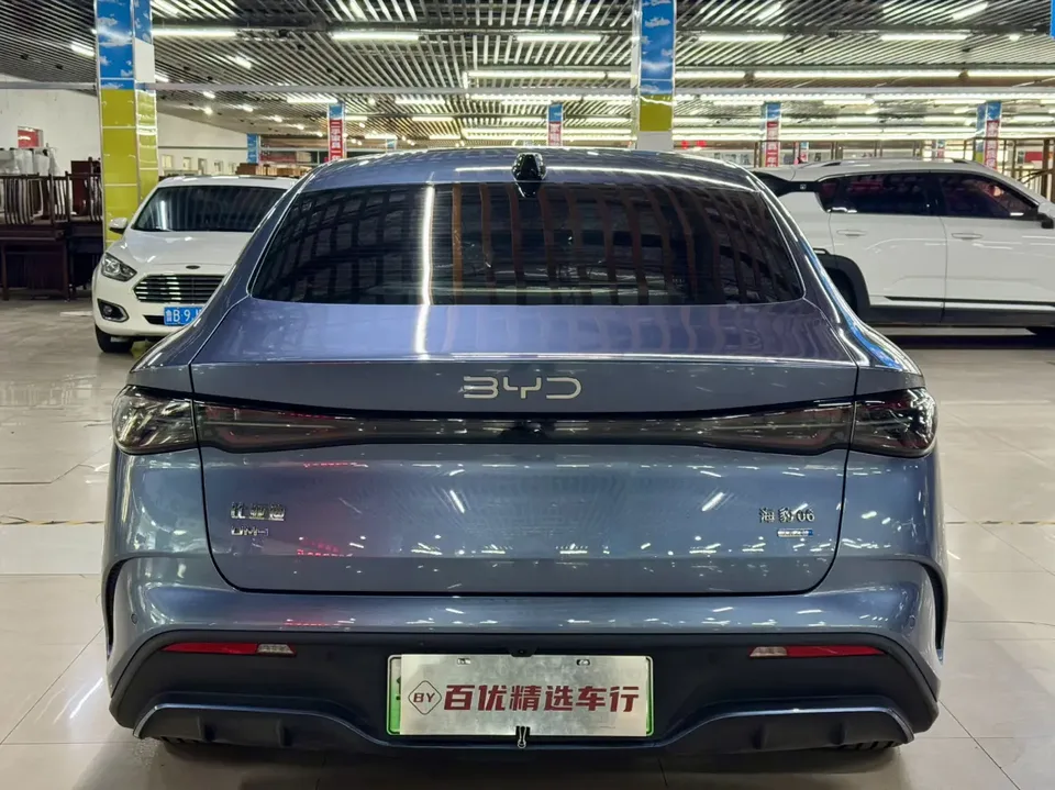 BYD Seal 06DM Intelligent Driving Edition DM-i 120KM Premium Edition 2025 — миниатюра 2