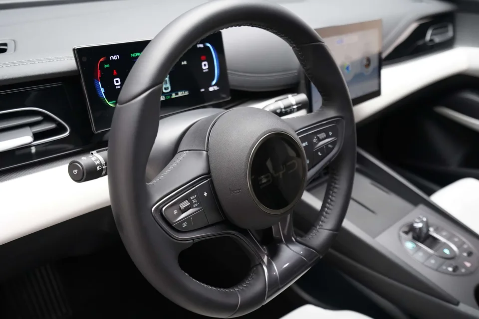 BYD Seal 06DM DM-i 80KM Luxury 2024 — миниатюра 3