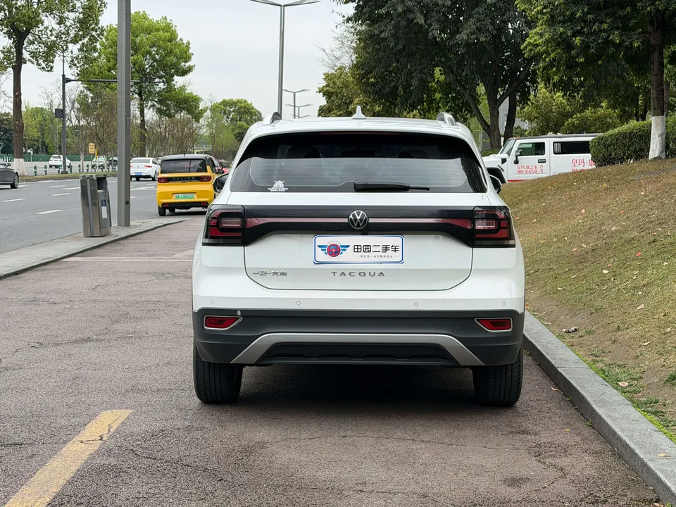 Volkswagen Explore the shadows 1.5L automatic 30th anniversary commemorative edition 2022 — миниатюра 2