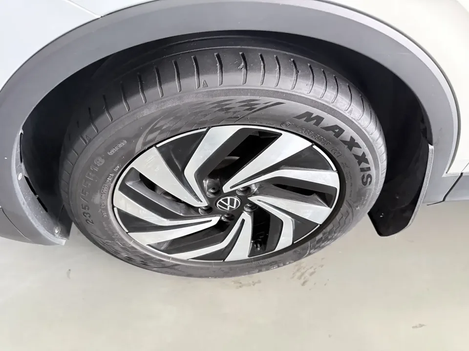 Volkswagen Tiguan L Tiguan L 2022 330TSI Automatic 2WD Smart Edition 2022 — миниатюра 4