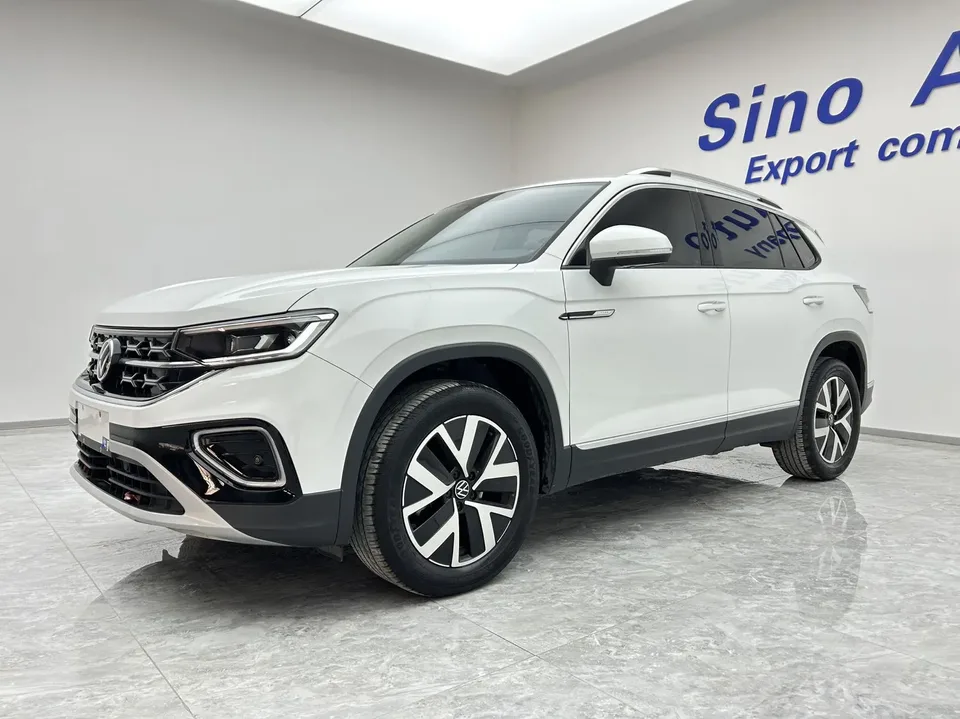 Volkswagen Tayron Tayron 2023 Tanyue 2023 280TSI 2WD Luxury Plus Advanced Edition 2022 — photo 1, buy with delivery to Moscow