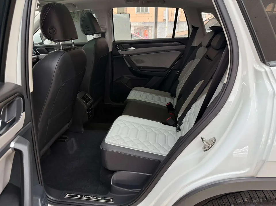 Volkswagen Tayron Tanyue 2023 280TSI 2WD Luxury Plus Advanced Edition 2022 — миниатюра 5