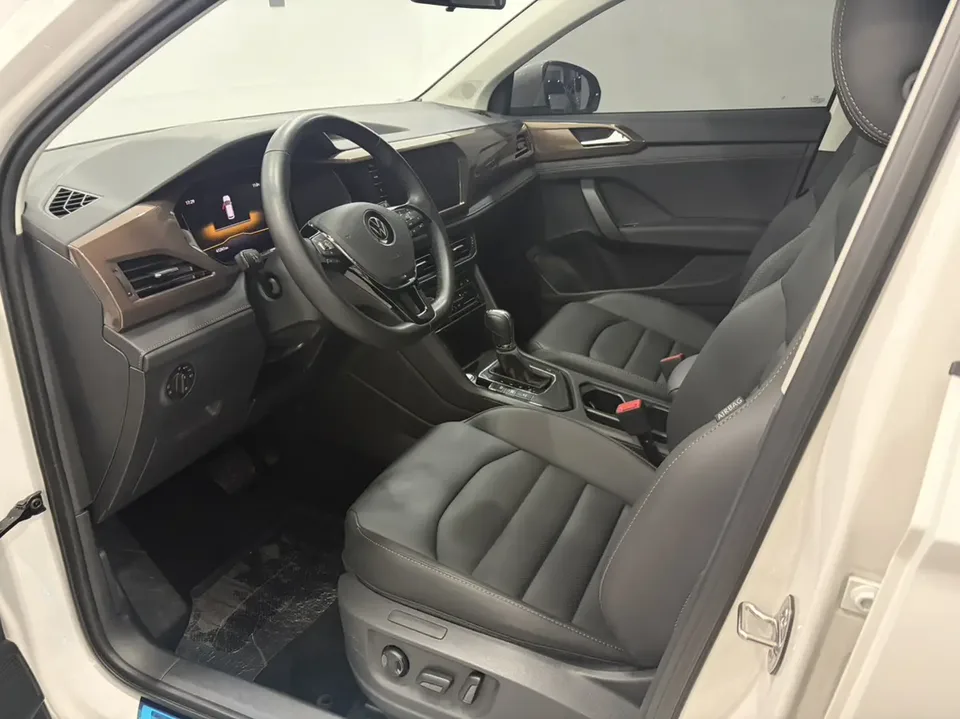 Volkswagen Tharu 280TSI 2WD Luxury Edition 2023 — миниатюра 5