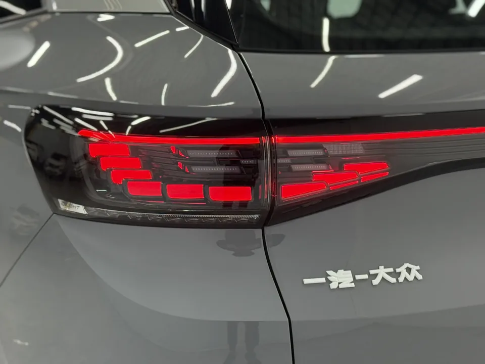 Volkswagen ID.4 Crozz Pure Edition 2025 — миниатюра 4