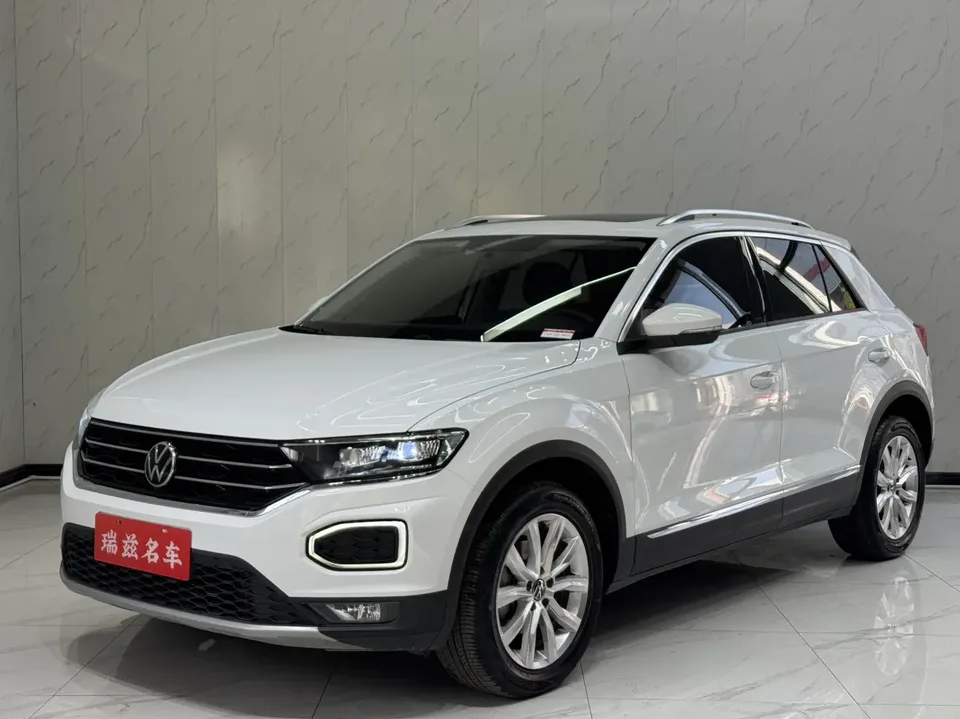 Volkswagen T-Roc Tanyue 280TSI DSG 2WD Elite PLUS 2022 — фото 1, купить с доставкой в Москву