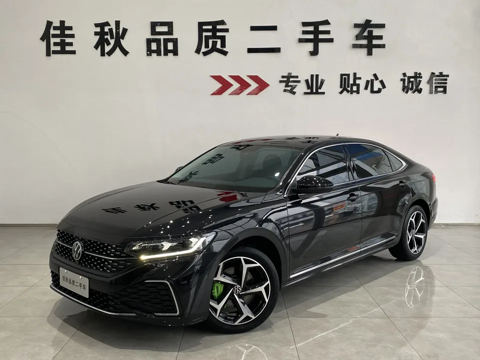 Volkswagen Passat 2023