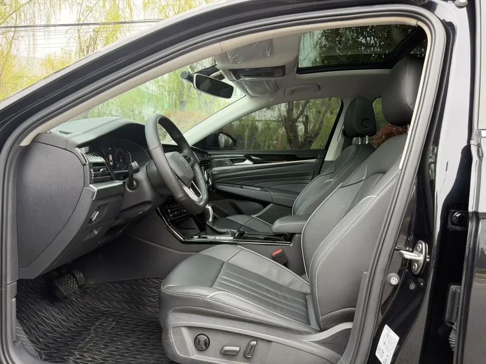 Volkswagen Passat Passat 2022 330TSI Star Elite Edition 2022 — миниатюра 5
