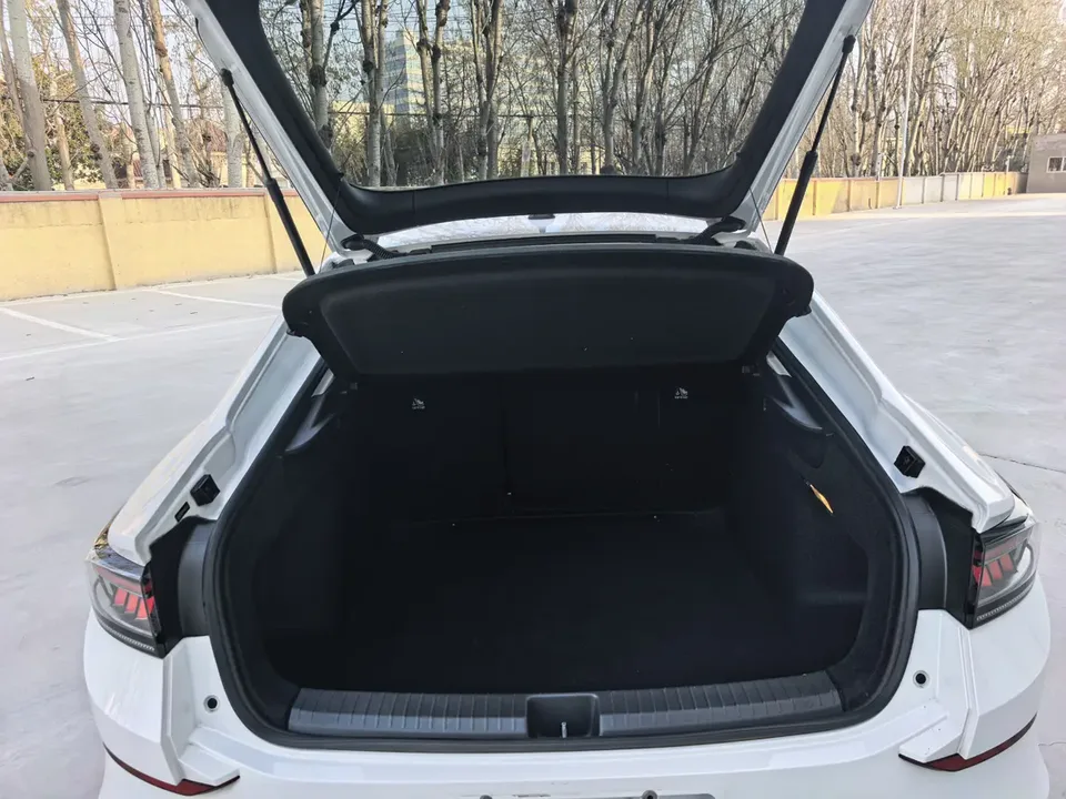 Volkswagen Lamando Lingdu Lingdu L 280TSI DSG Hot Edition 2023 — миниатюра 5