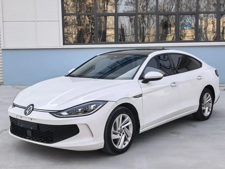 Volkswagen Lamando Lingdu Lingdu L 280TSI DSG Hot Edition 2023 — фото 1, купить с доставкой в Москву