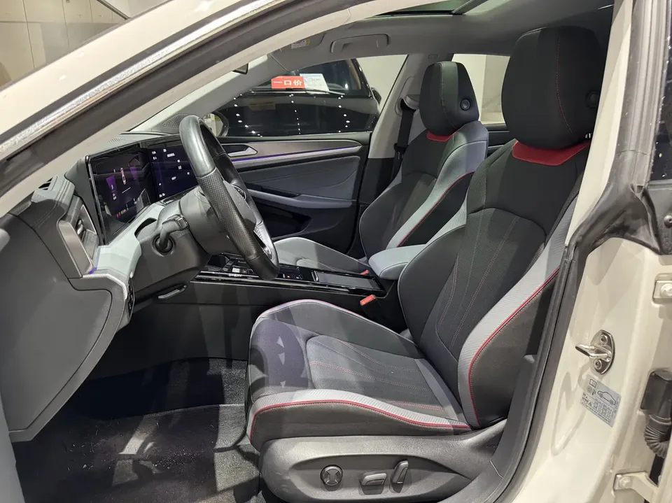 Volkswagen Lamando Lingdu 2022 Lingdu L 280TSI DSG Cool Edition 2022 — thumbnail 3