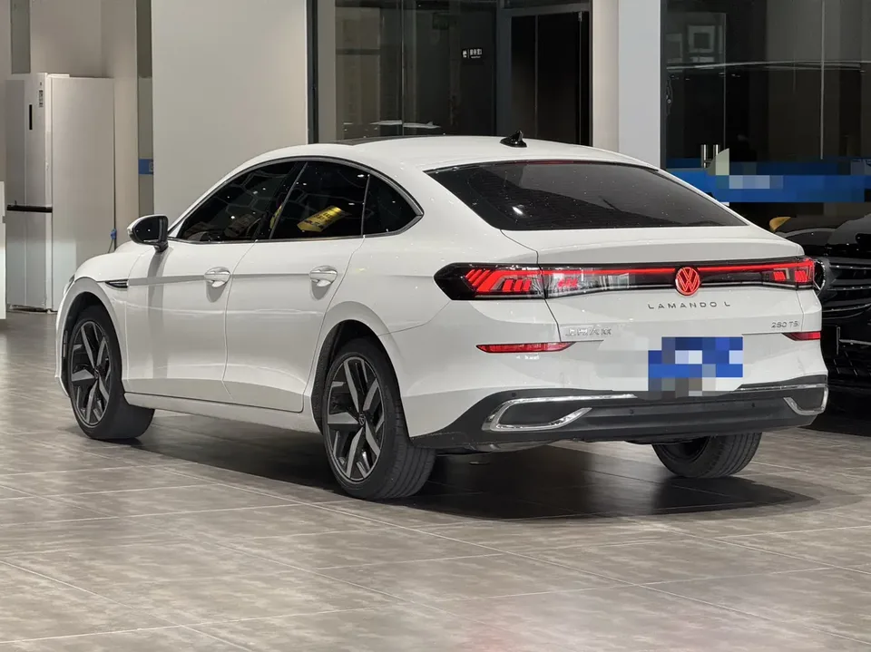 Volkswagen Lamando Lingdu 2022 Lingdu L 280TSI DSG Cool Edition 2022 — thumbnail 4