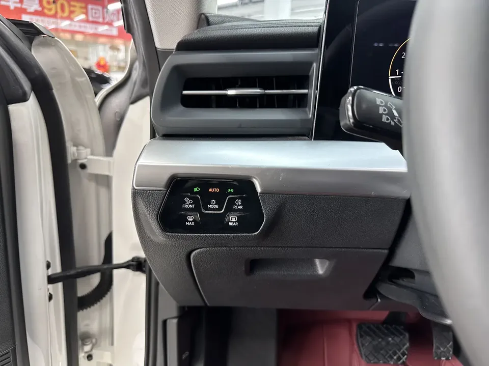 Volkswagen Lamando Lingdu L 280TSI DSG Hot Edition 2022 — миниатюра 4